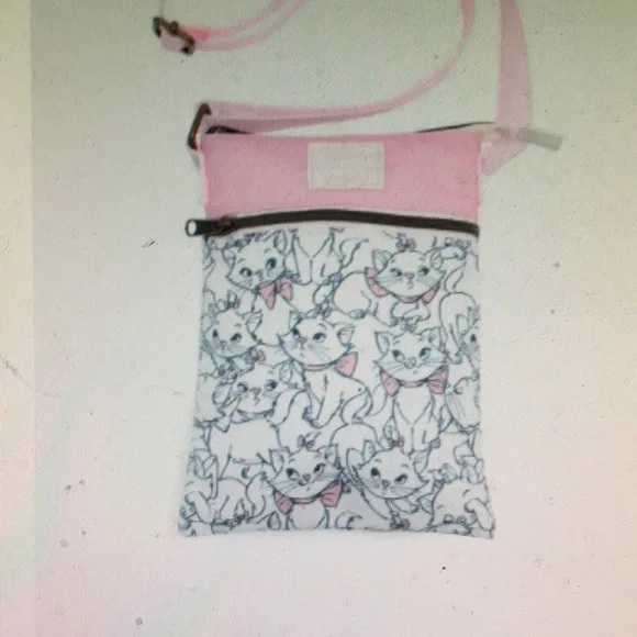Disney the Aristocats passport Crossbody bag - Picture 3 of 5